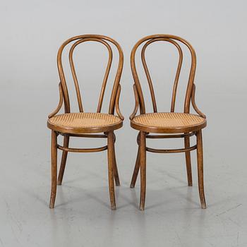 STOLAR, ett par, Thonet-stil, omkring 1900 / 1900-talets början.