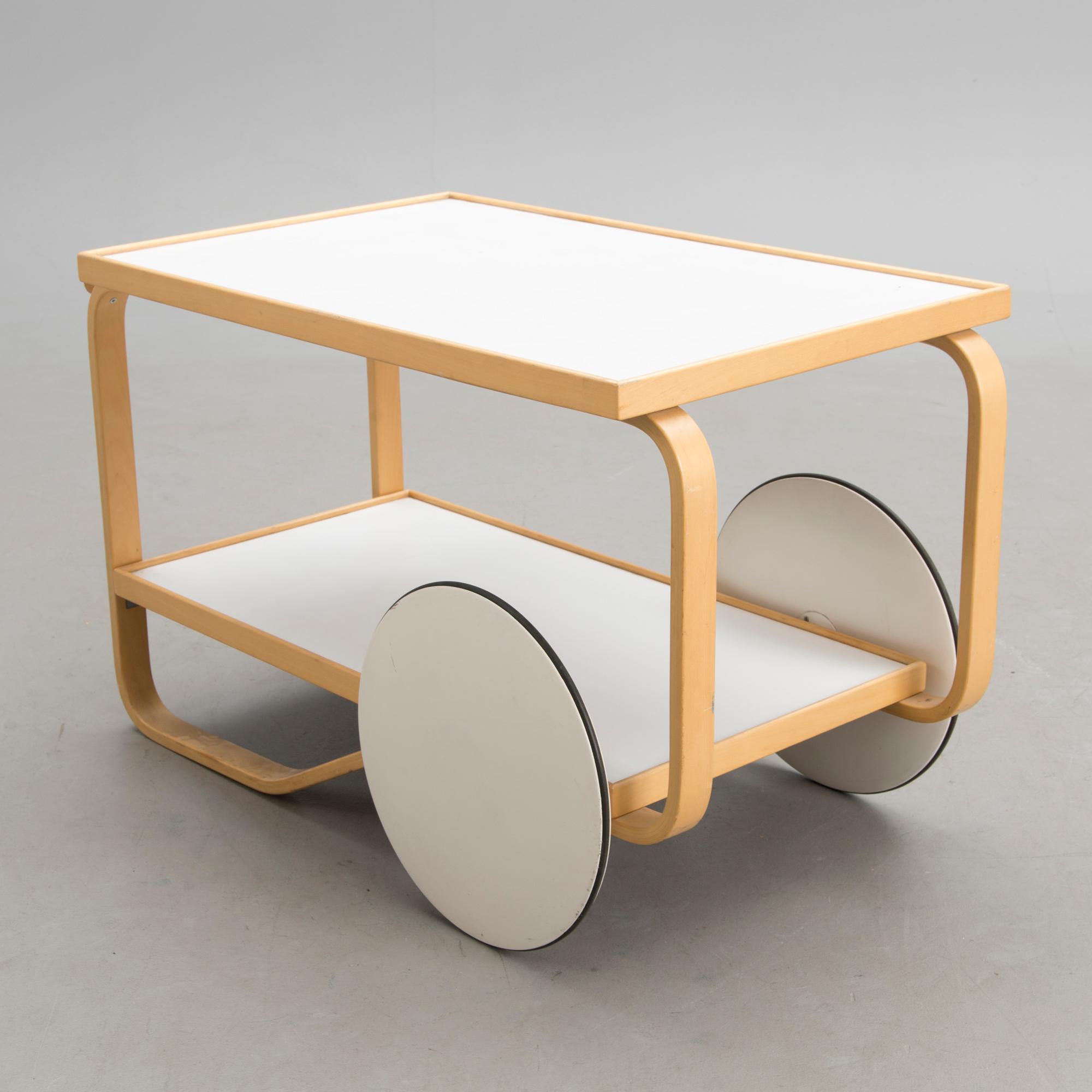 A late 20th century tea trolley 901, for Artek.