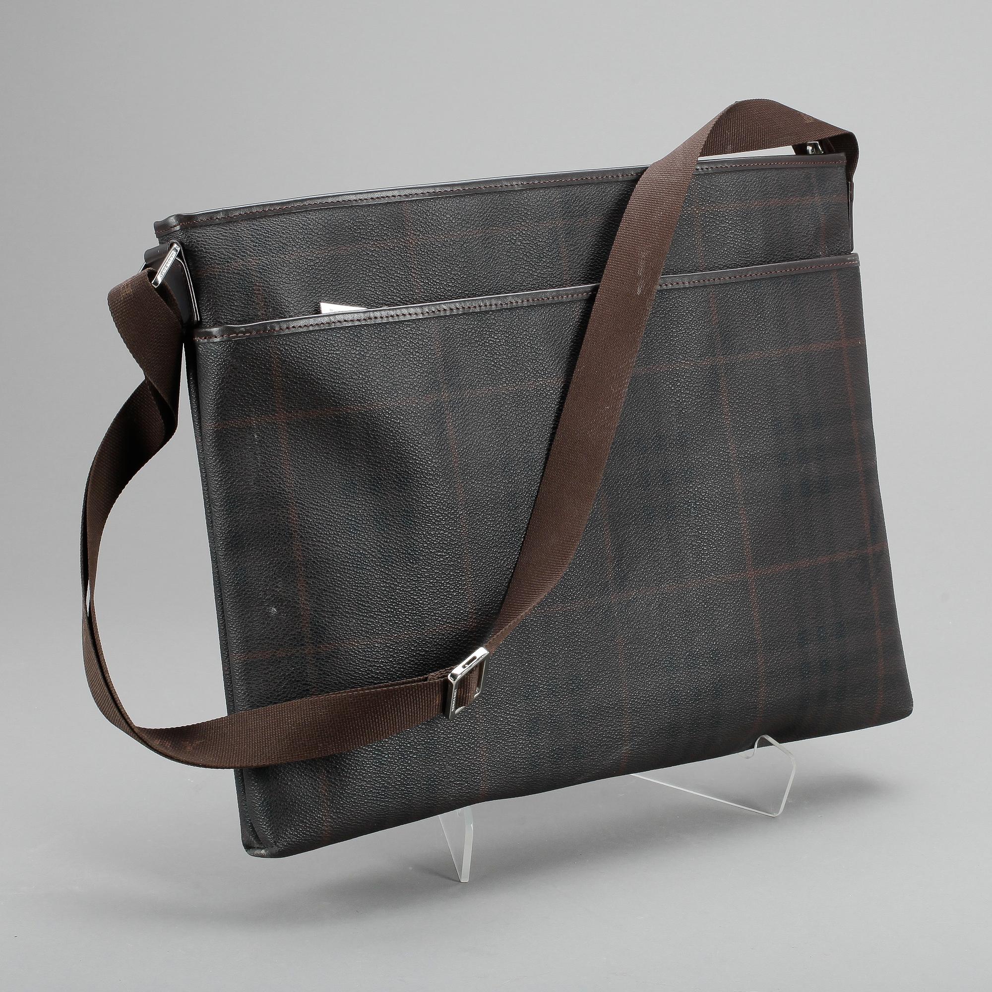 AXELREMSVÄSKA, herr, Burberry.