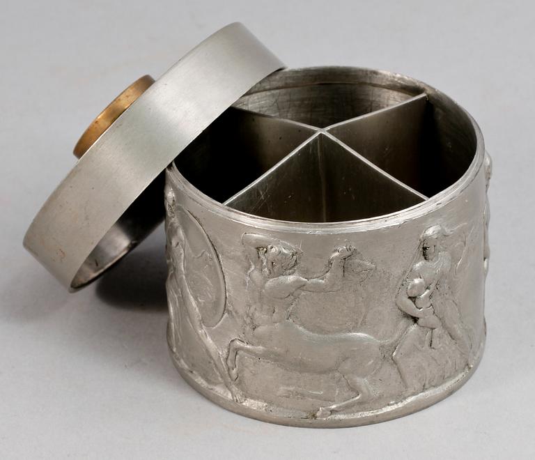 A 1920s pewter can with cover.