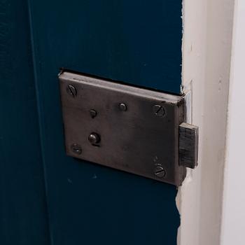 HÄNGSKÅP, allmoge, 1800-tal.