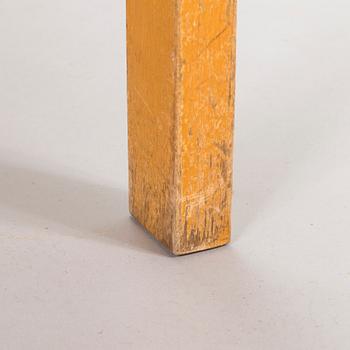 Alvar Aalto, bord, modell 82 för O.Y. Huonekalu-ja Rakennustyötehdas A.B. 1900-talets mitt.