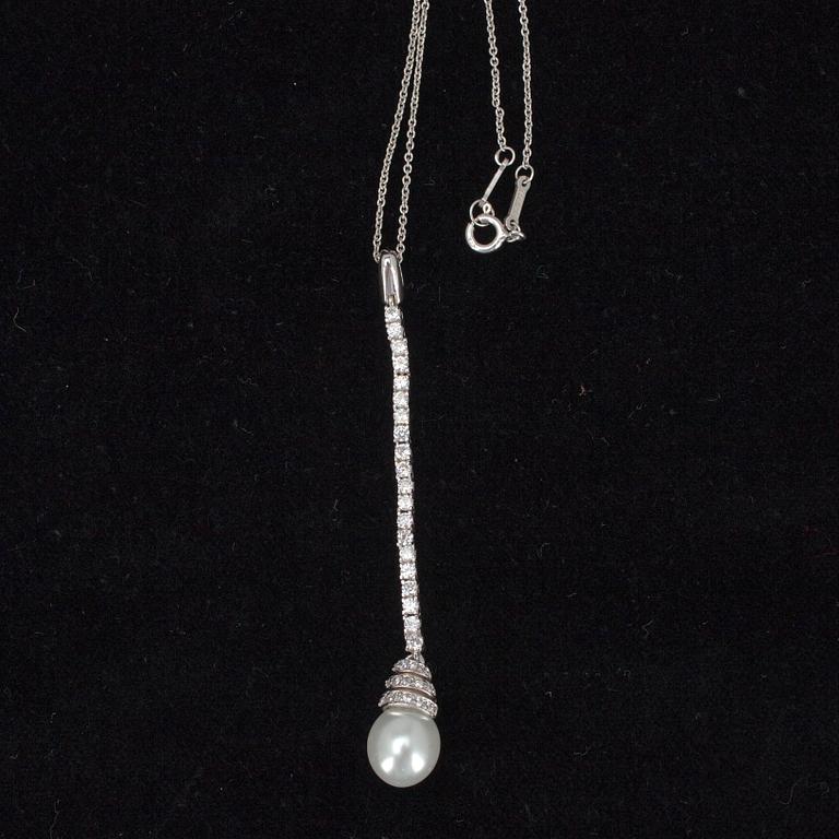 RIIPUS ja KORVAKORUT, hopeaa, zirkoneja, pisaranmuotoiset helmet.