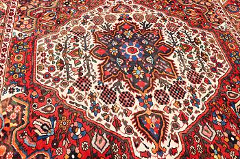 A Bakhtiari carpet, c. 330 x 220 cm.