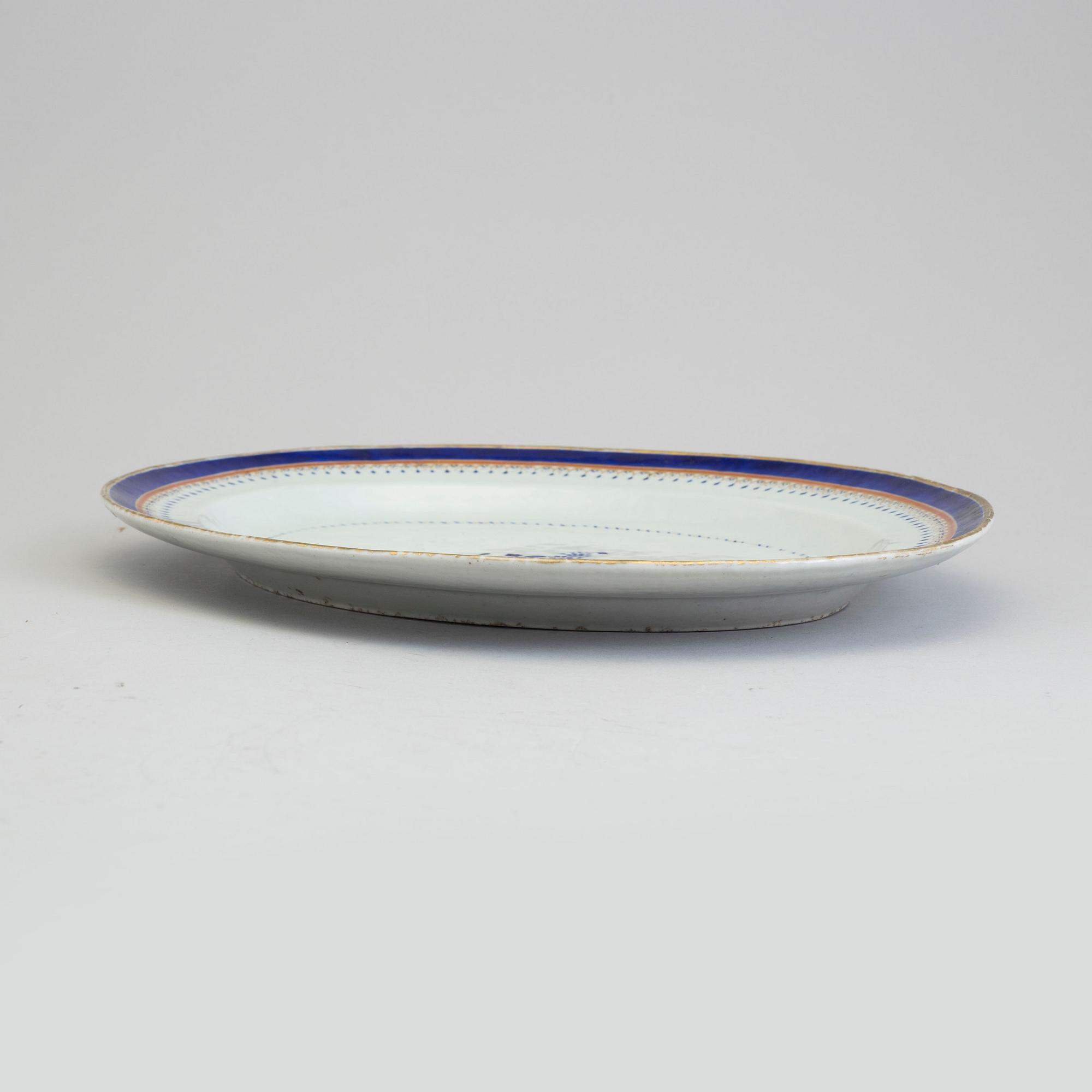 An underglaze blue and white and gilt platter, Qing dynasty, Jiaqing (1796-1820).