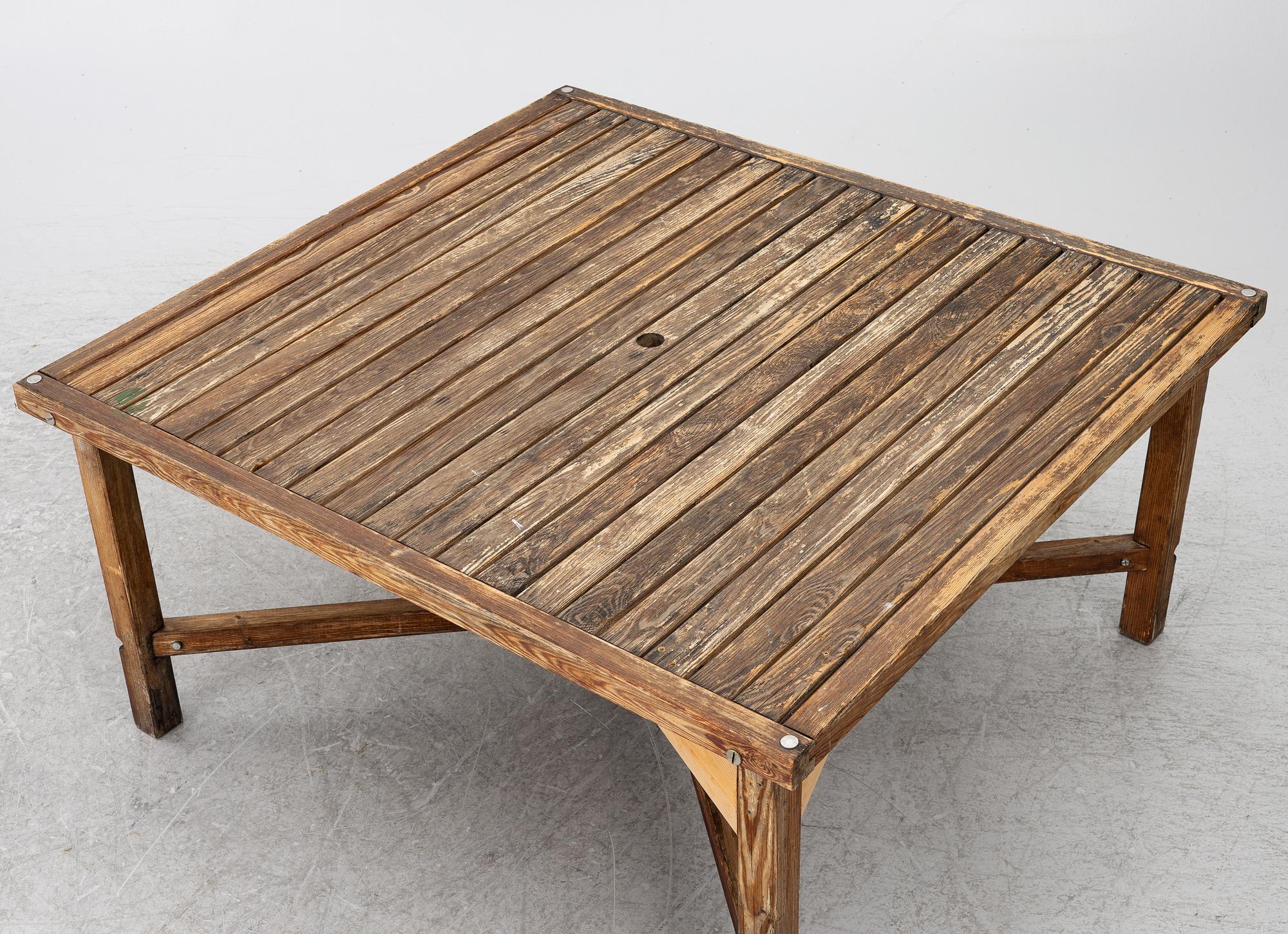 Elsa Stackelberg, trädgårdbord, Fri Form, Edsbruk, 1980-tal.