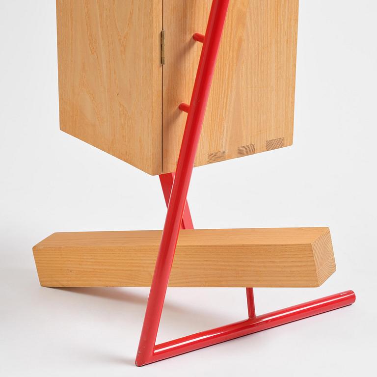 Sigurdur Gustafsson, a “Twist” cabinet, Källemo, Värnamo, 2002.