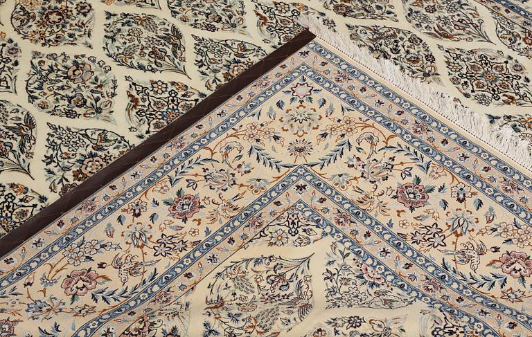 Matta, Nain, part silk, s.k. 6 LAA, ca 265 x 204 cm.