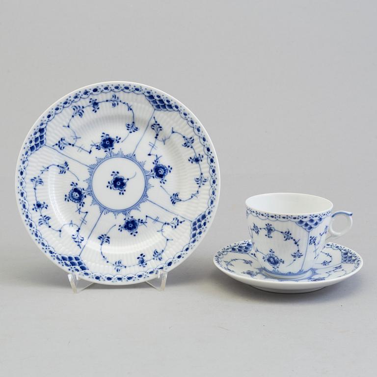 A COFFEE-SERVICE, 19 parts (12+6+1), porcelain, Royal Copenhagen, Denmark.
