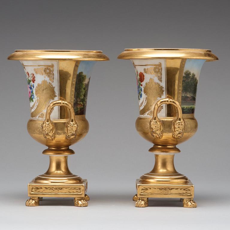 A pair of French Empire vases, 19th Century.