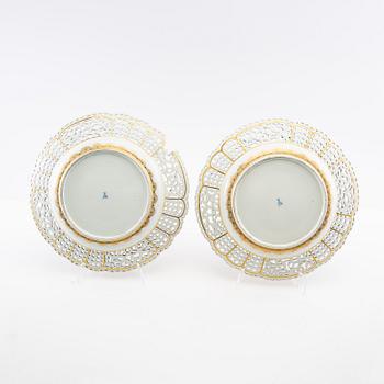 Tallrikar ett par Meissen omkring 1900 porslin.