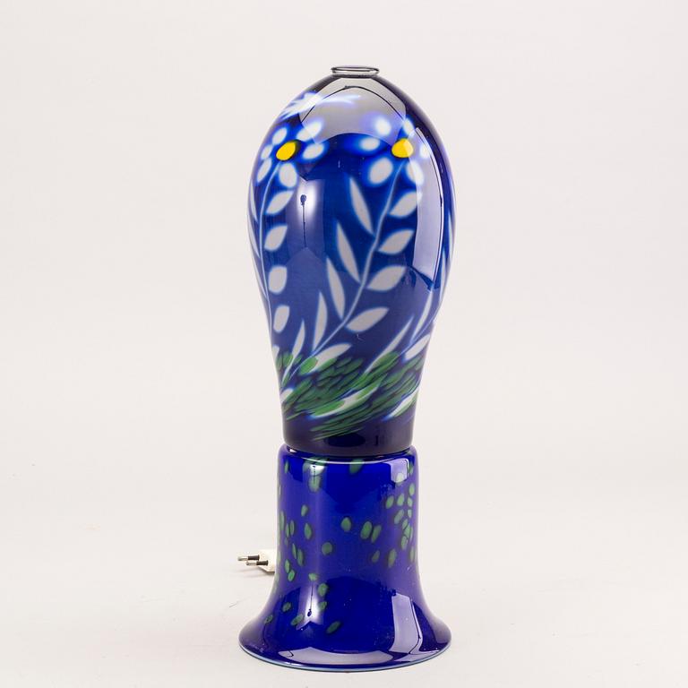 A WILKE ADOLFSSON table lamp, 96. Singed.