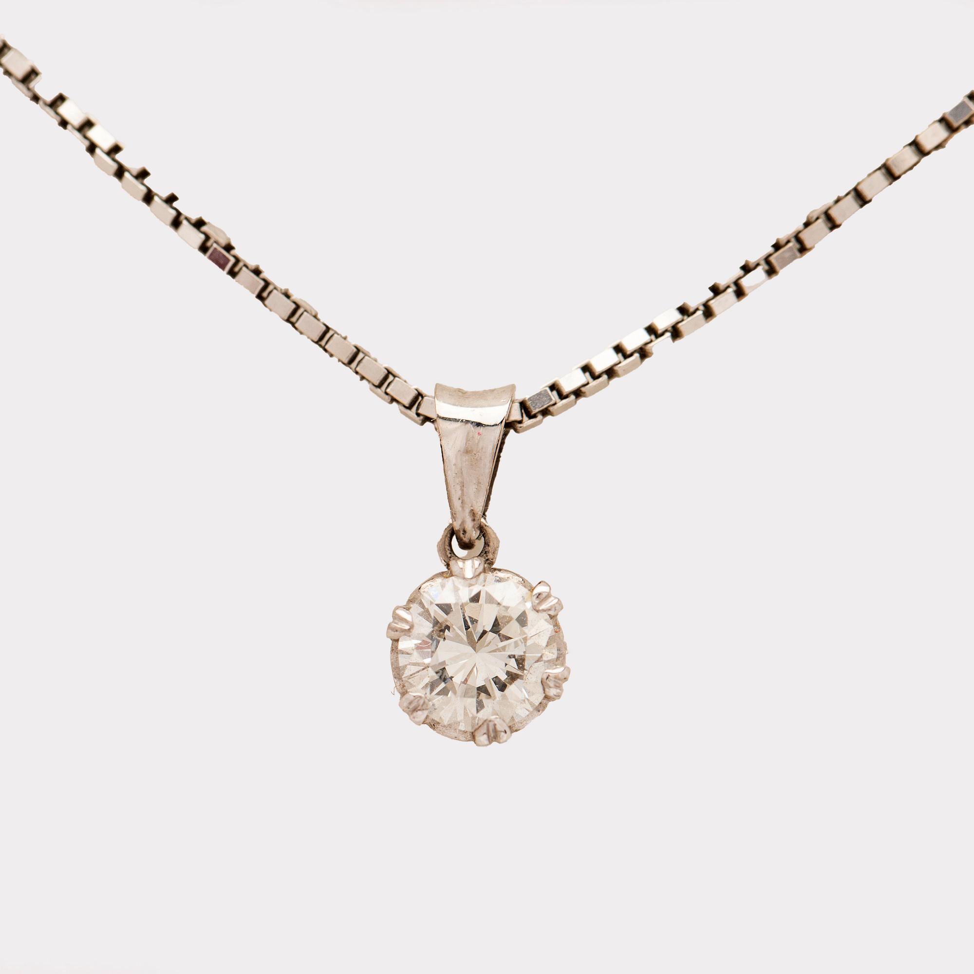 Collier med hänge, 18K vitguld med briljantslipad diamant.