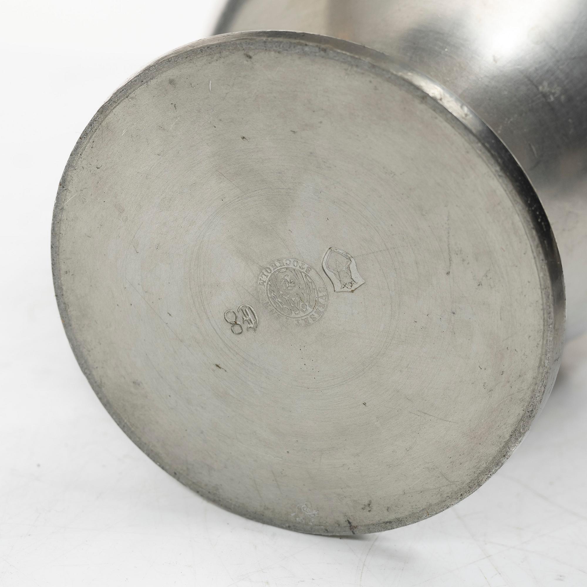 Firma Svenskt Tenn, A pewter coffee service, Stockholm 1927-1931 (3 pieces).