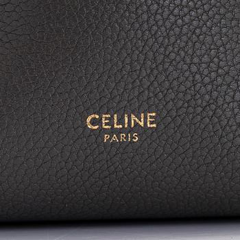 Céline, a "Seau Sangle Small" bag.