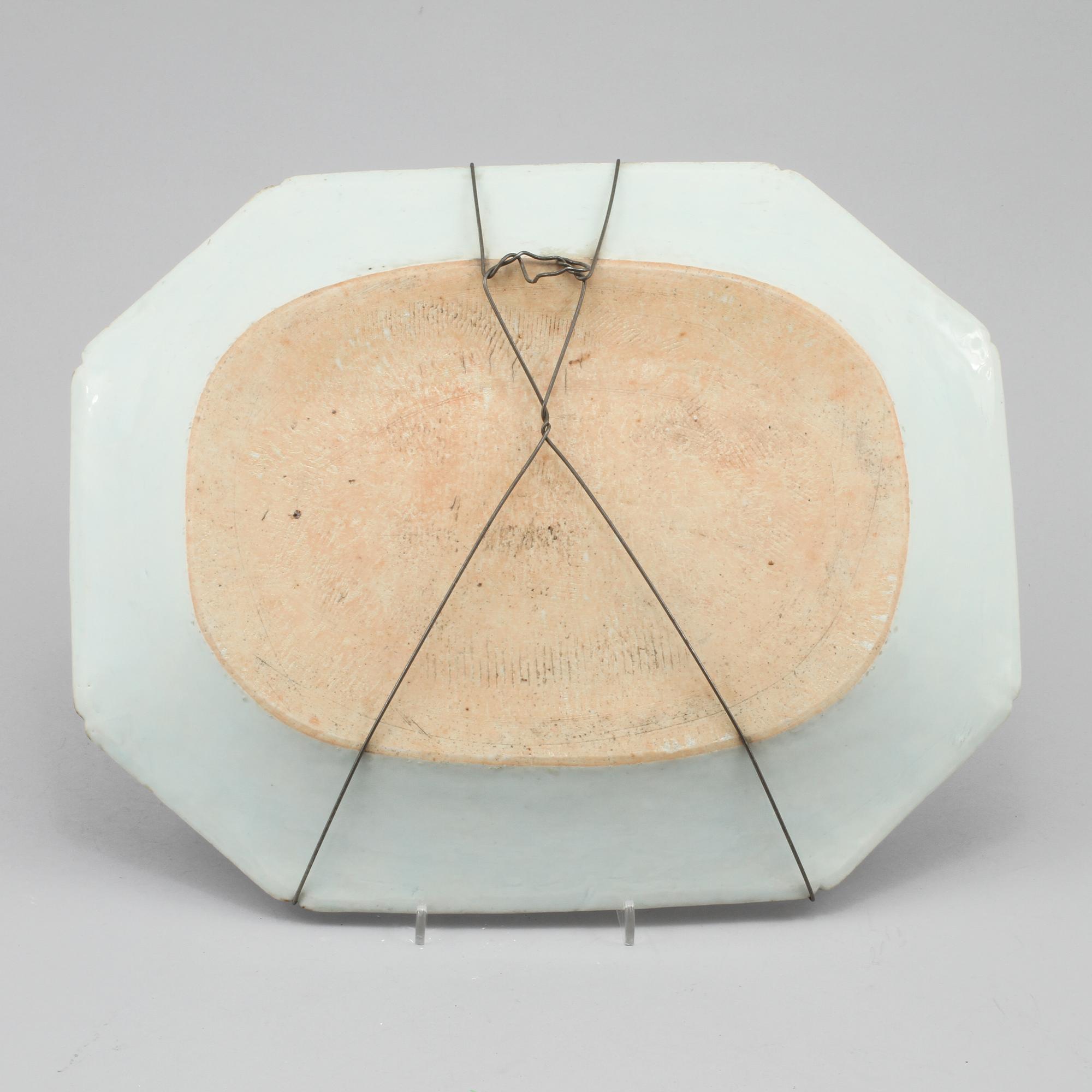 STEKFAT, porslin, Kina, 1700-tal.
