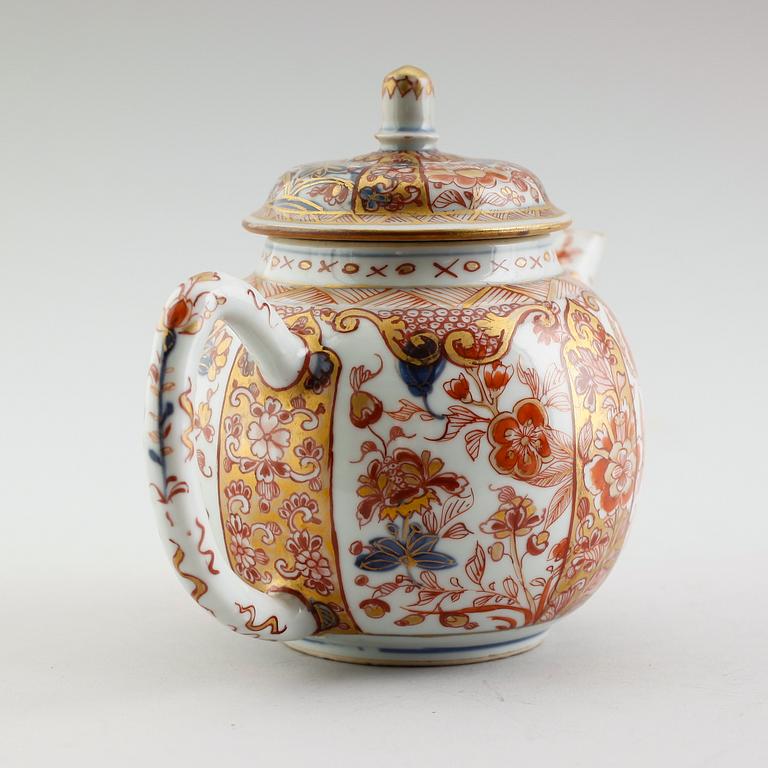 TEKANNA, porslin, Kina, 1700-tal.