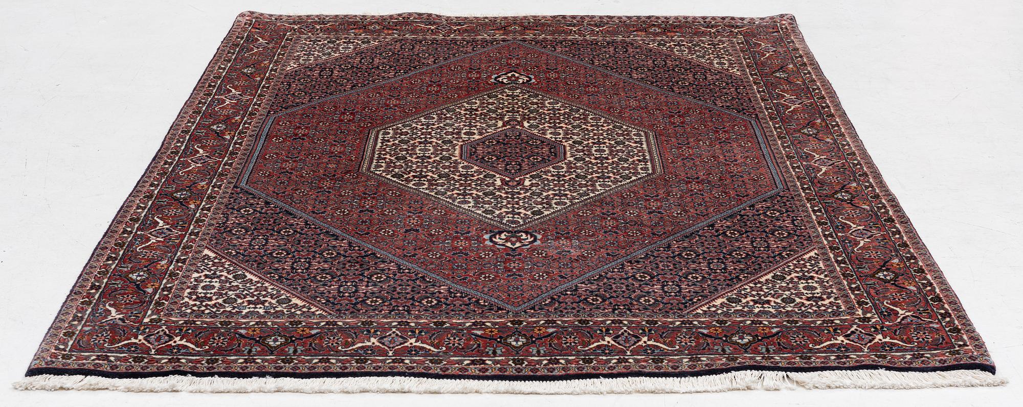 Carpet, Bidjar, 233 x 171 cm.