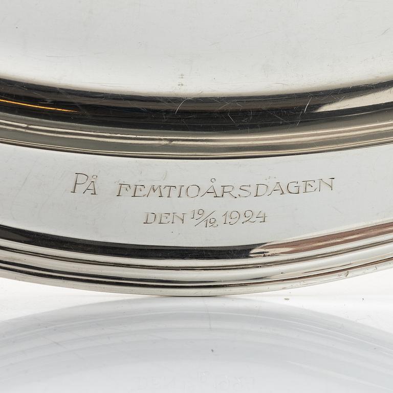 A pair of silver dishes, import mark of CG Hallberg, Stockholm/Malmö 1923.