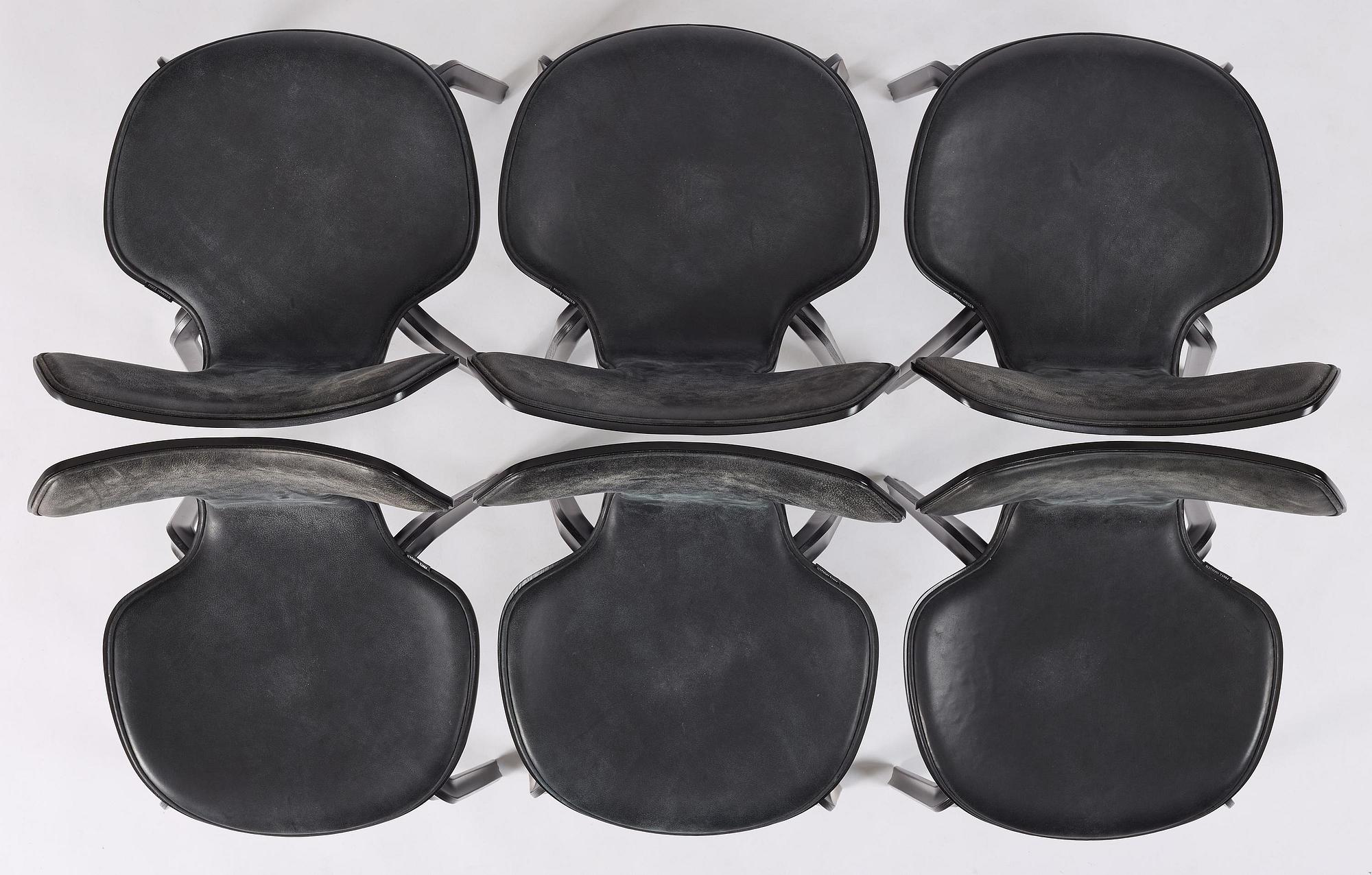Arne Jacobsen, a set of six "Grand Prix" (Exclusive Edition Black) dining chairs, Fritz Hansen, 2021.