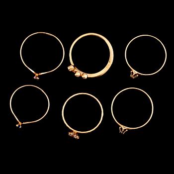 RINGAR, 6 st, 18 k guld med olika stenar. Total vikt ca 5 gram.