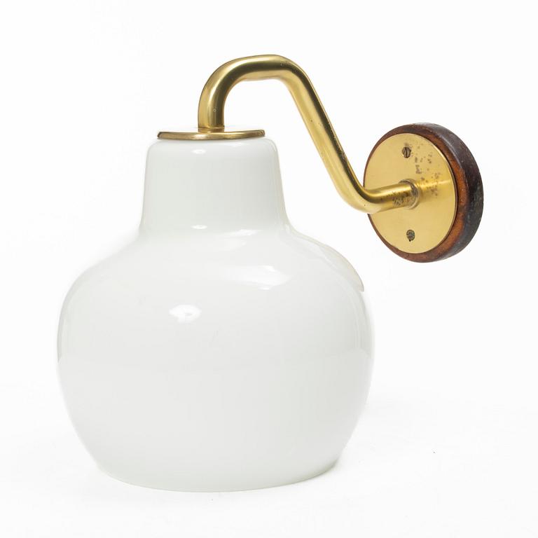 Vilhelm Lauritzen, a 'VL Ring Crown' wall light, Louis Poulsen, Denmark, end of the 20th century.