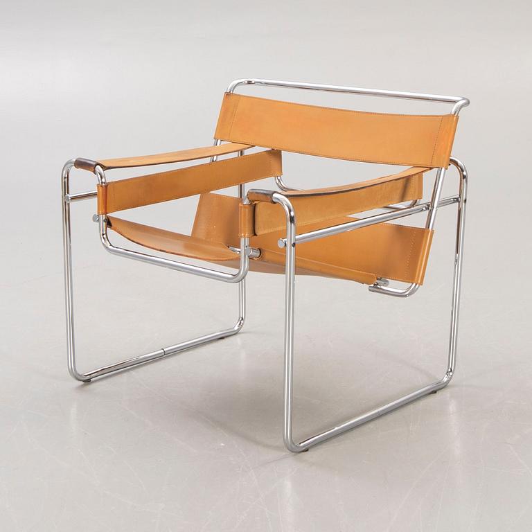 A Marcel Breuer Wassily leather easy chair from Gavina later part of the 20th century.