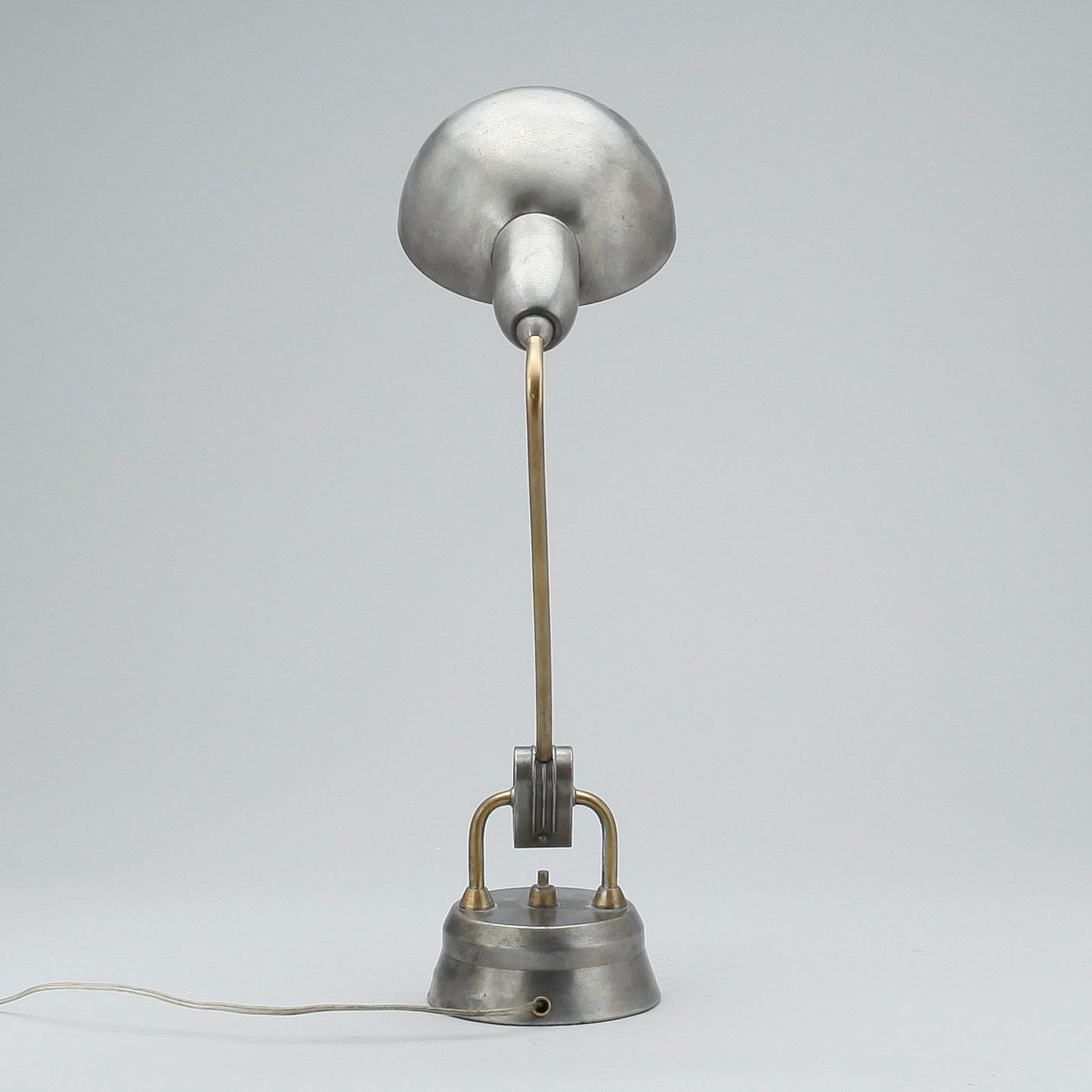 BORDSLAMPA, metall, Charlotte Perriand, Jumo, Frankrike, 1930-tal.