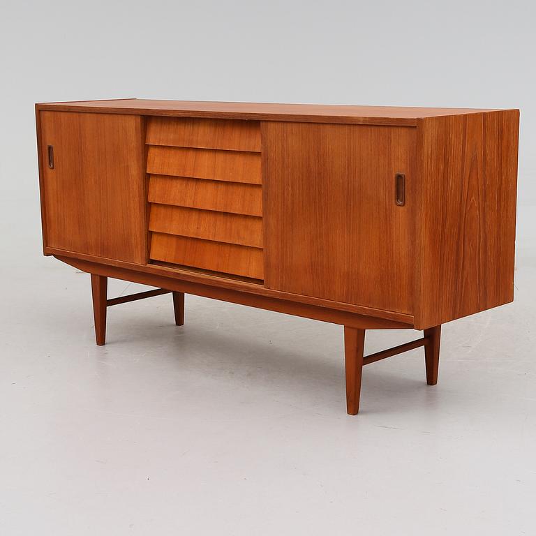 SIDEBOARD, 1900-talets andra hälft.