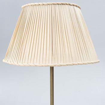 Golvlampa, omkring 1900-talets mitt.