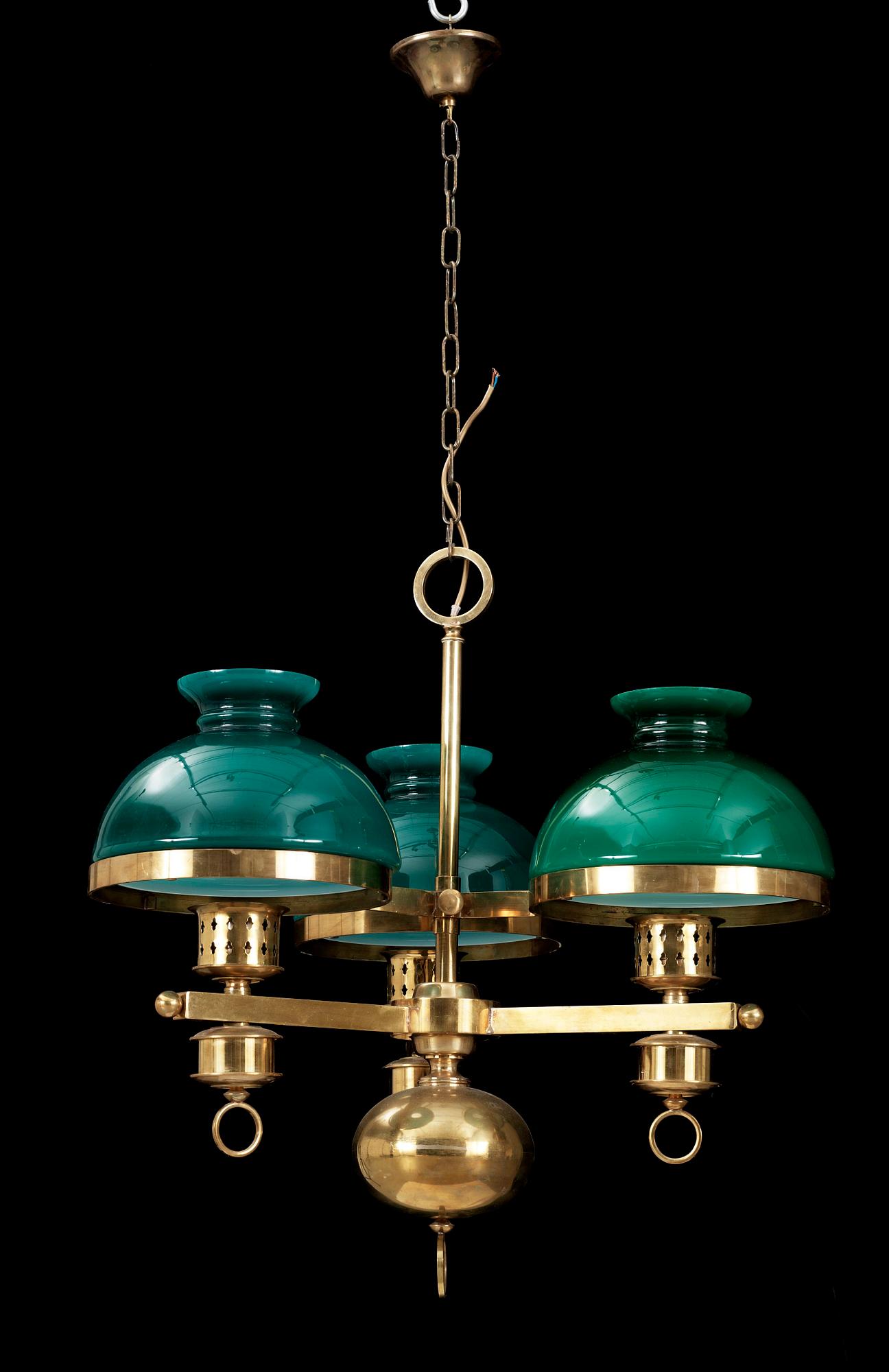 TAKLAMPA, mässing, engelsk stil, 1900-talets första hälft. H 74(exkl länk).