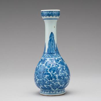 VAS, porslin. Qingdynastin, Kangxi (1662-1722).