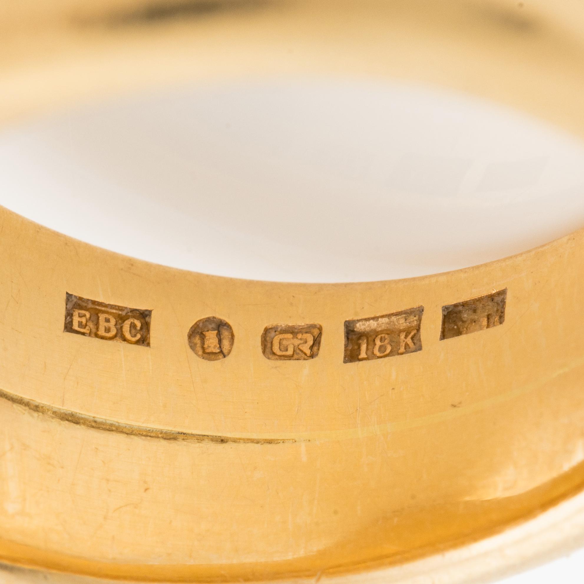 Ring, Ellen Curtis, 18K guld och briljantslipade diamanter. Stockholm 1997.