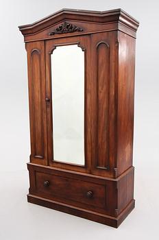 KLÄDSKÅP, England, 1800-talets slut.