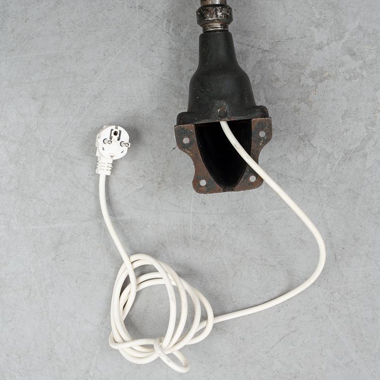 A 'Triplex-Pemdel' industrial lamp, mid 20th Century.