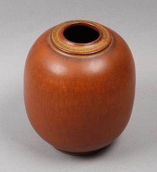 VAS, stengods, Inger och Erik Triller, Tobo. Sign.