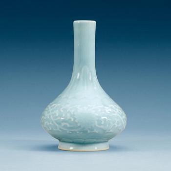 1398. A clarie de lune glazed vase, late Qing dynasty with Qianlong seal mark.