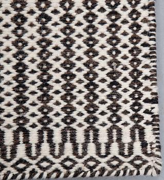 A CARPET, oriental flat weave, ca 180 x 120 cm.