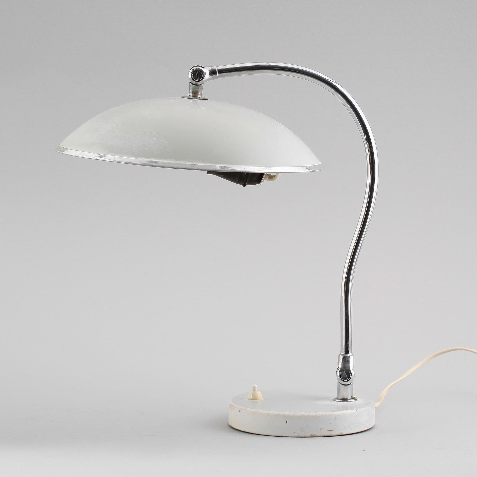 BORDSLAMPA, 1900-talets andra hälft.