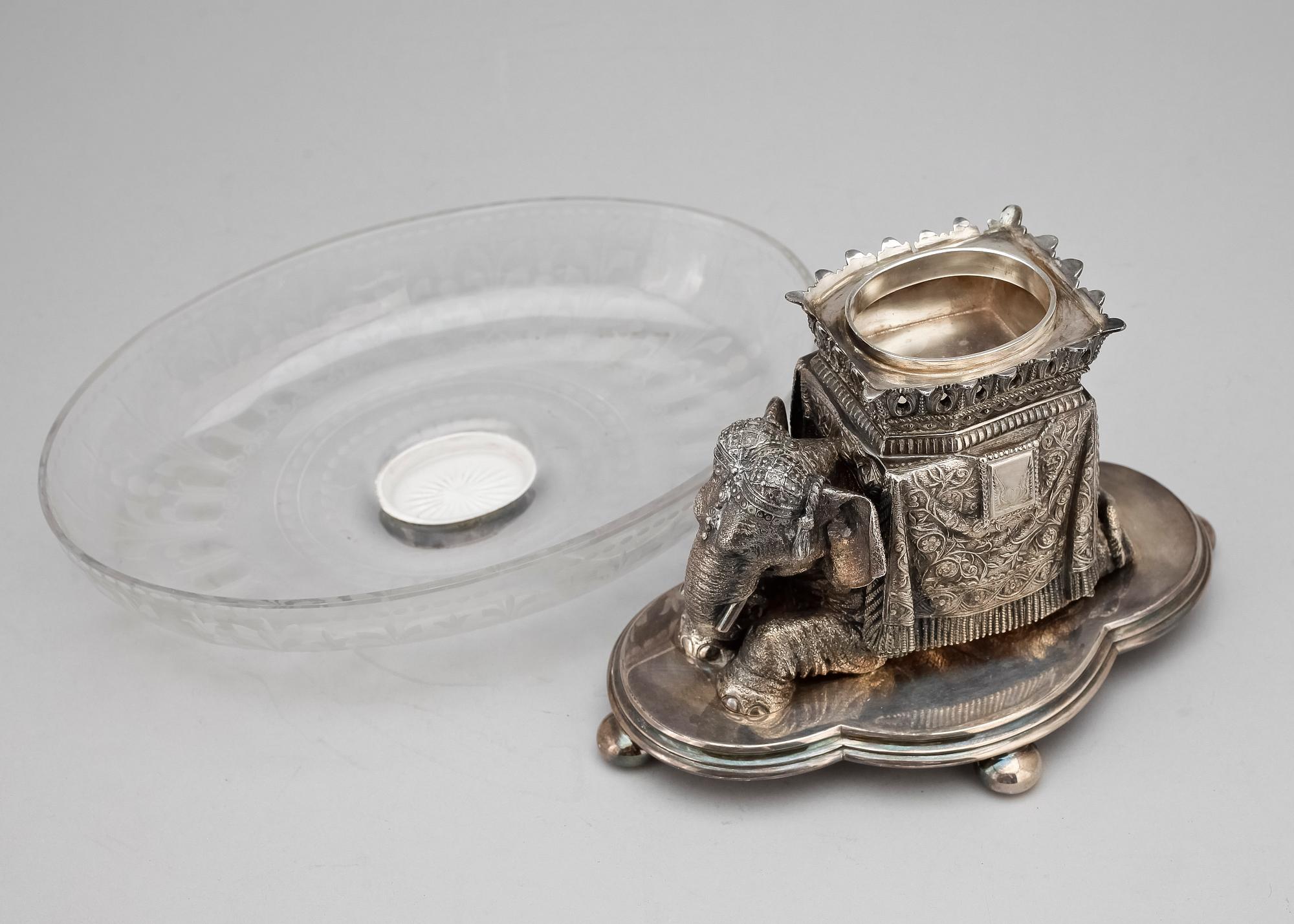 SKÅL, nysilver och glas, trol England, 1800-talets slut.