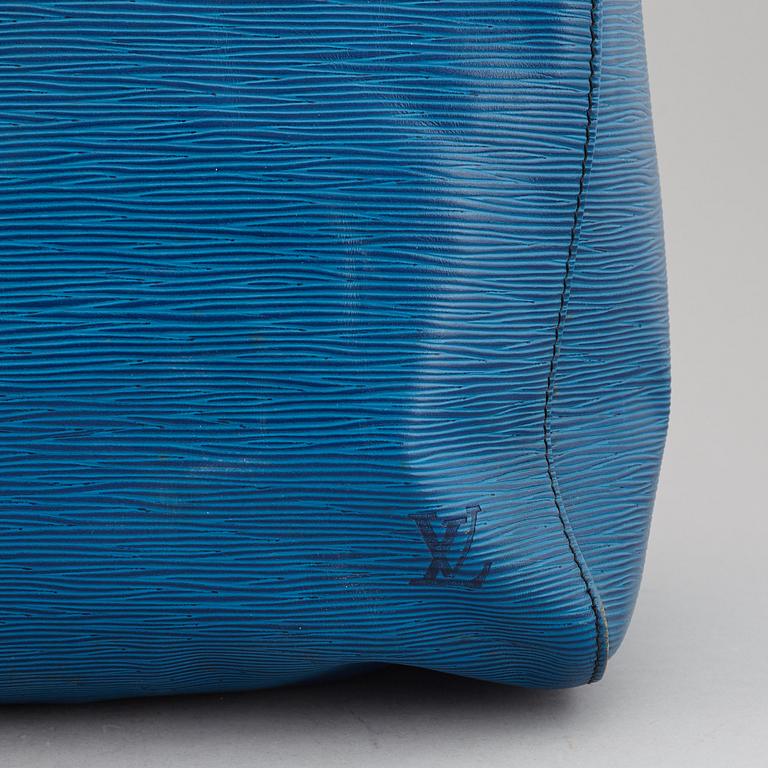 LOUIS VUITTON, a 'Keepall 55 Epi' weekendbag.