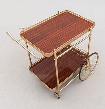 SERVERINGSVAGN, 1900-talets andra hälft.