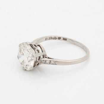 Hugo Strömdahl ring platina med en gammalslipad diamant vikt ca 3.50 ct kvalitet ca I/J si.