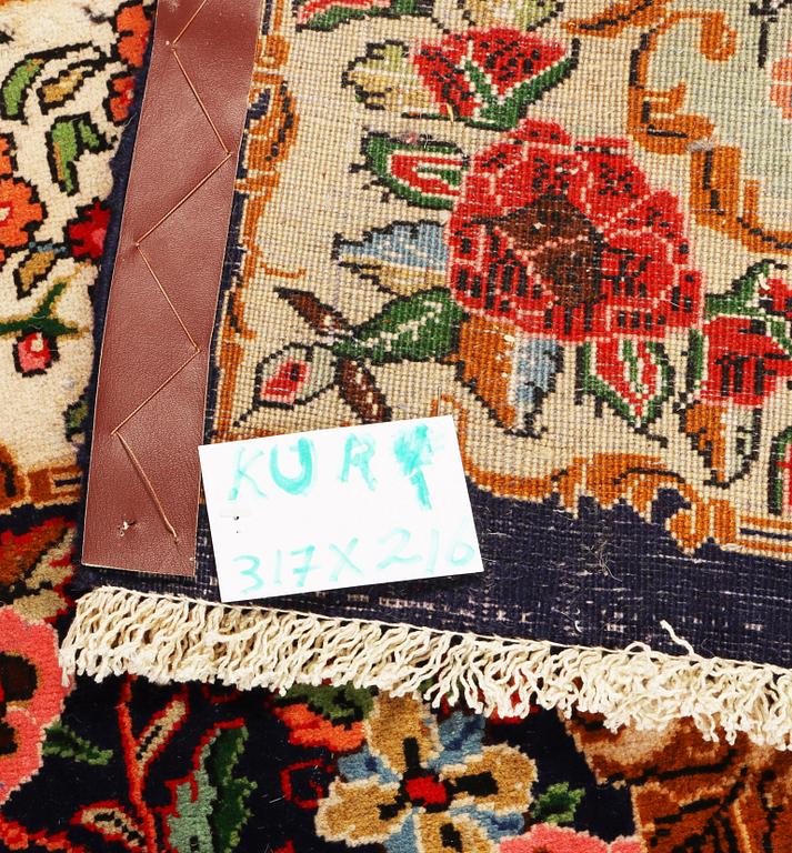 Matta, Sarough, ca. 317 x 216 cm.