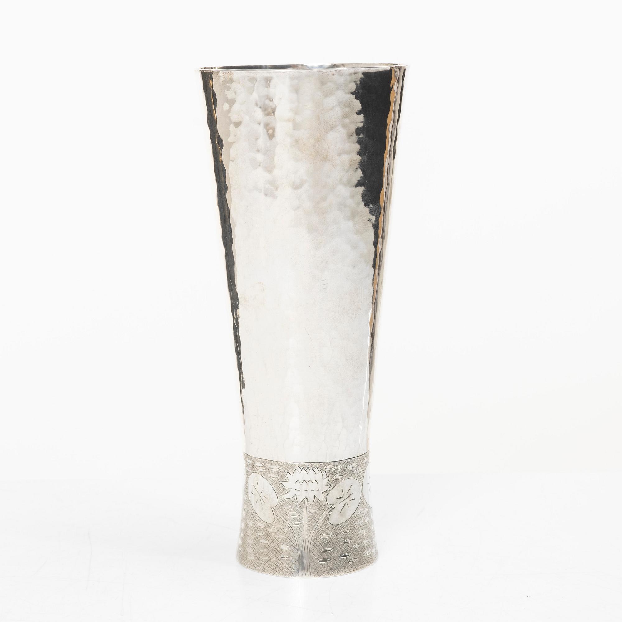 A Swedish sterling silver vase, mark of Gustaf Fors Silversmed,  Kalix 1981.