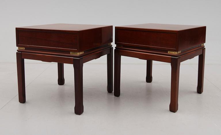 SÄNGBORD, 1 par, märkta Ming, Svenska Möbelfabriken, 1900-talets andra hälft.