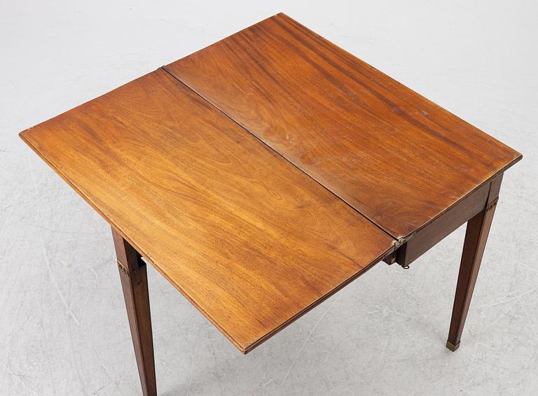 A late Gustavian mahogany games table, 18th century.