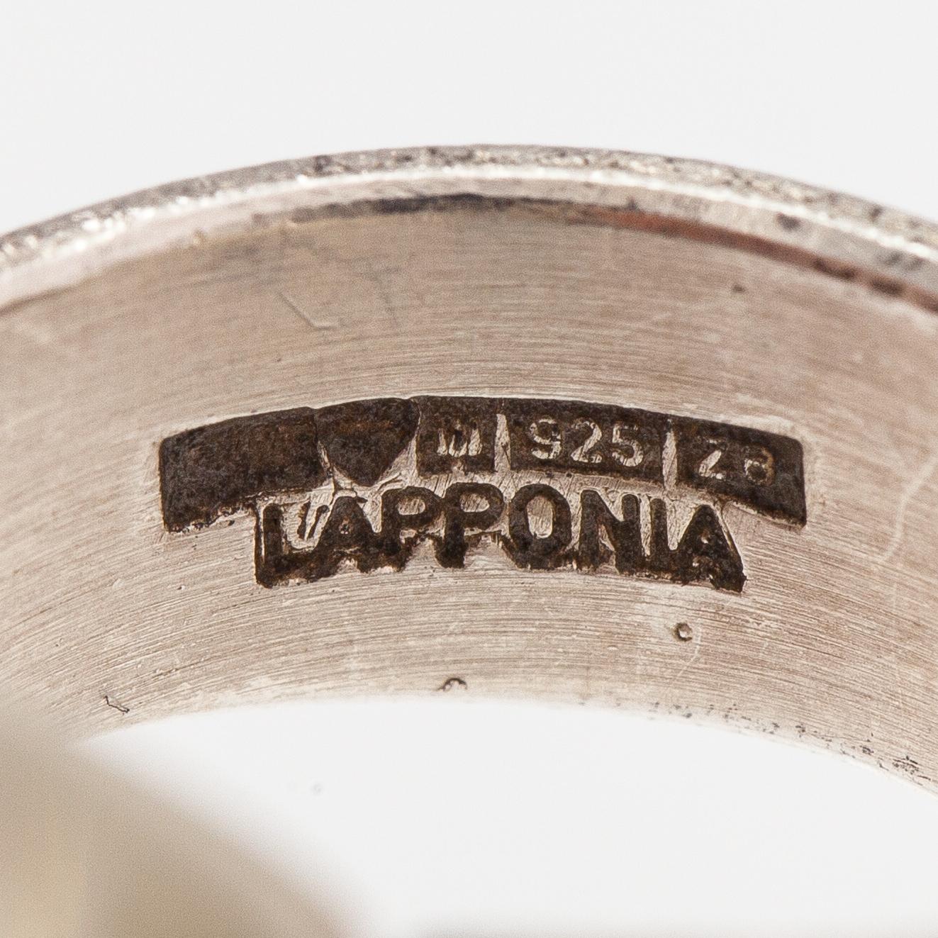 Björn Weckström, Ring "Mannen i kosmos", sterlingsilver och akryl. Lapponia 2001.