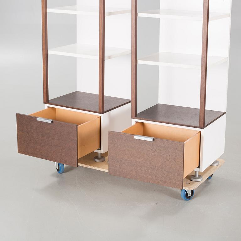 A pair of 21th century shelfs, probably by Ligne Roset.