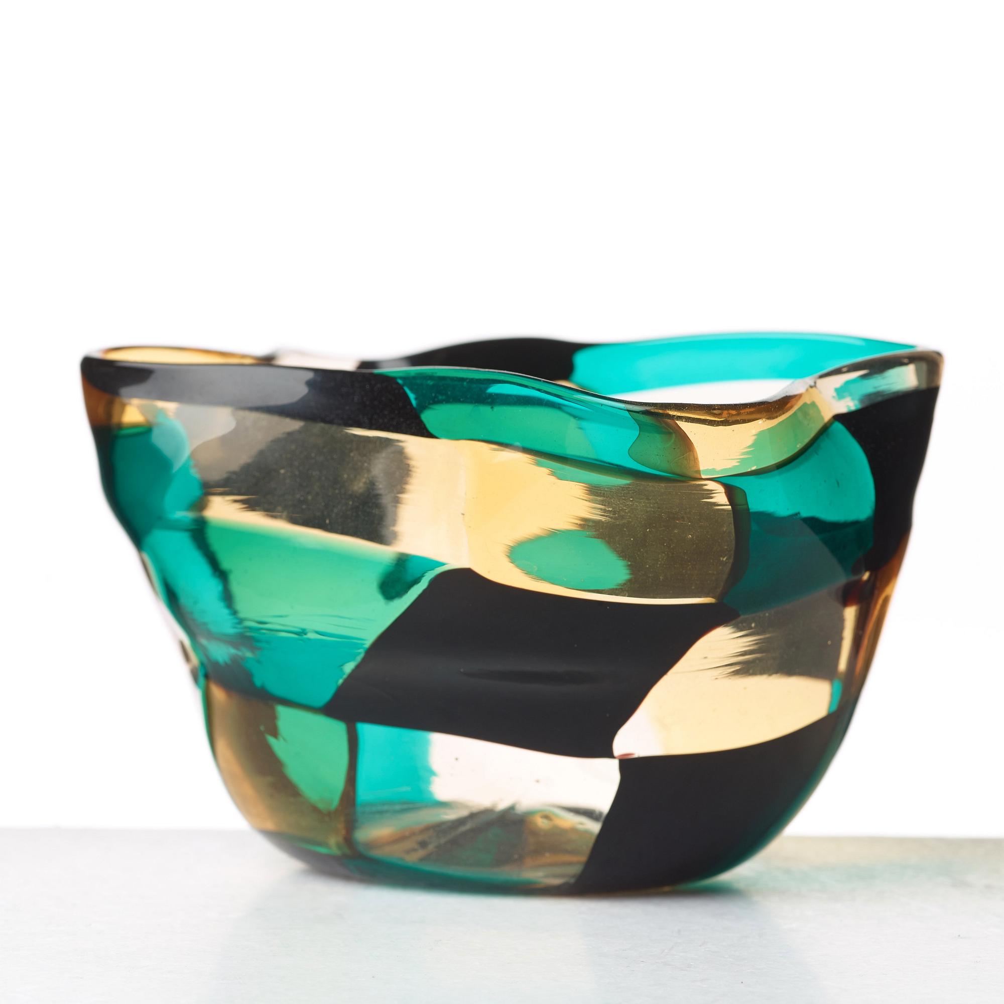 Fulvio Bianconi, a "pezzato" glass bowl, Venini, Murano Italy 1950-60's.